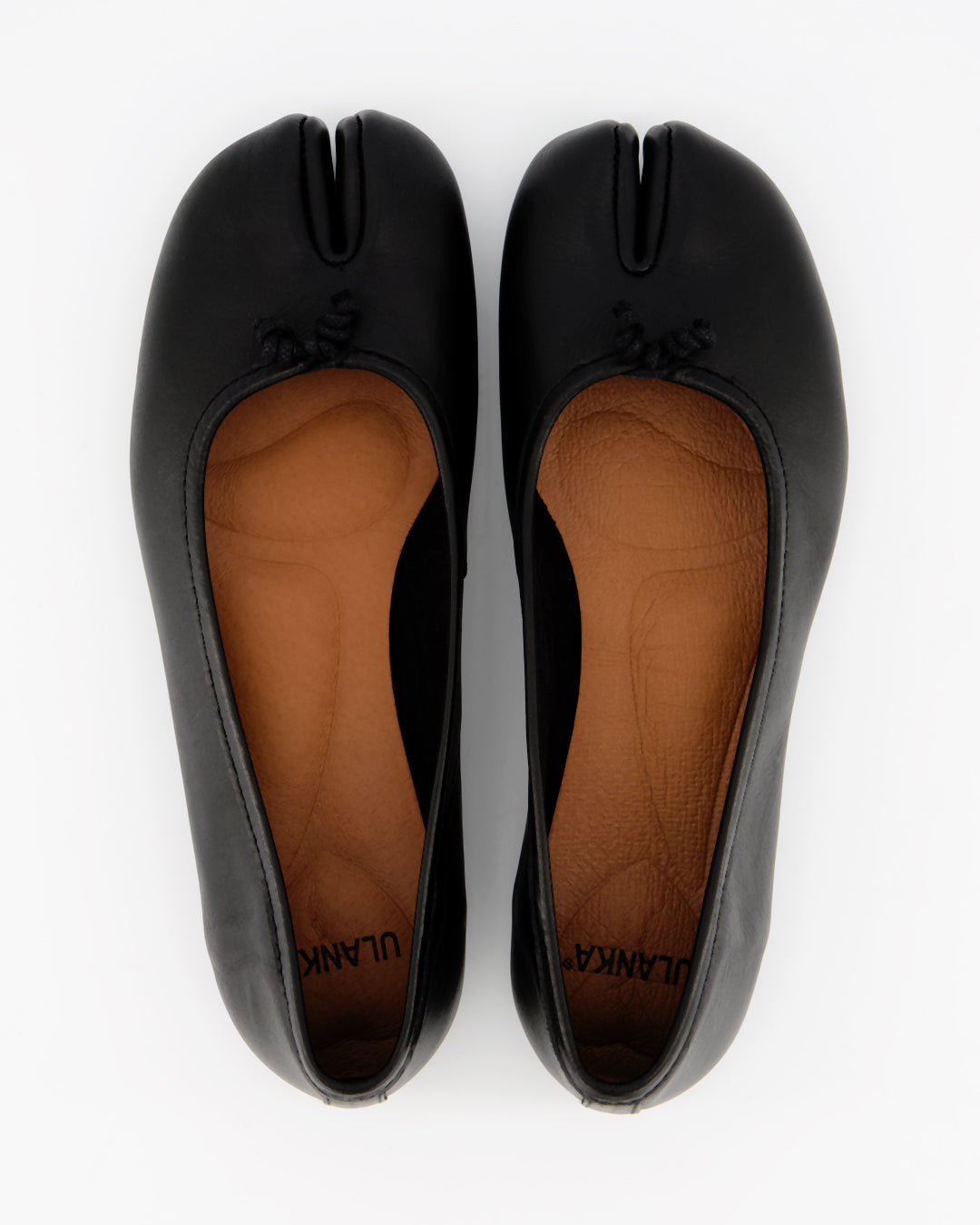 KARVA - BLACK LEATHER FLATS